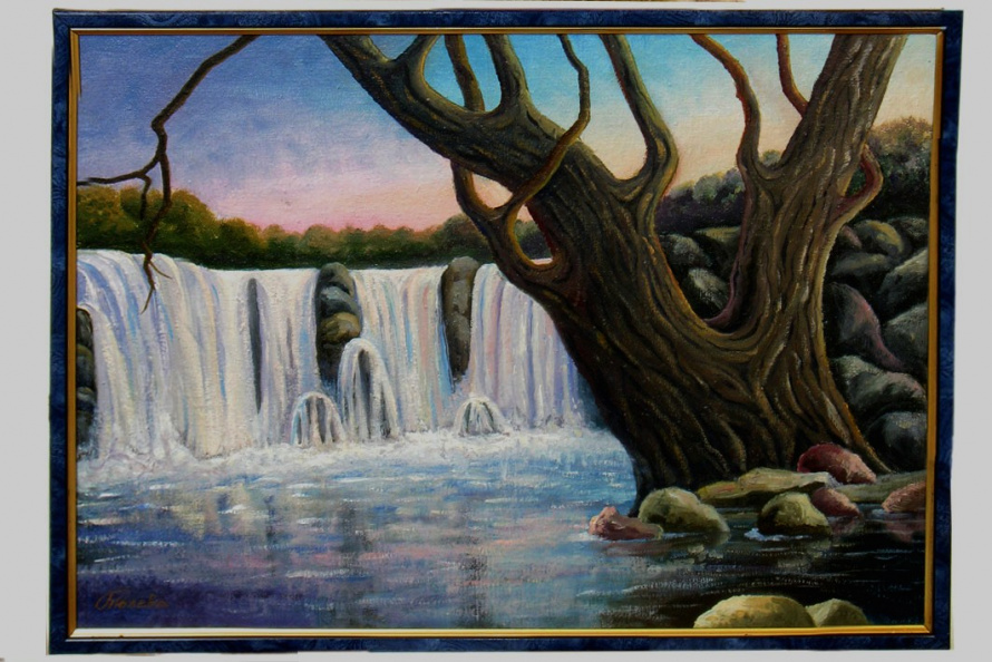 "Радужный водопад"